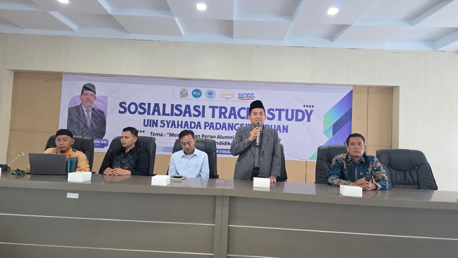 UPT Pengembangan Karier UIN Syahada Padangsidimpuan Melaksanakan Kegiatan Sosialisasi Aplikasi Tracer Study